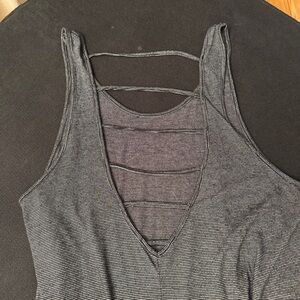 Striped ladder tank